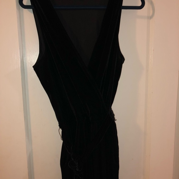 Samantha Dru Black Velvet jumpsuit - Picture 4 of 6